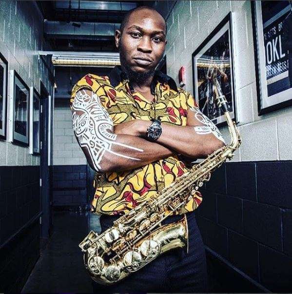 Seun Kuti gun