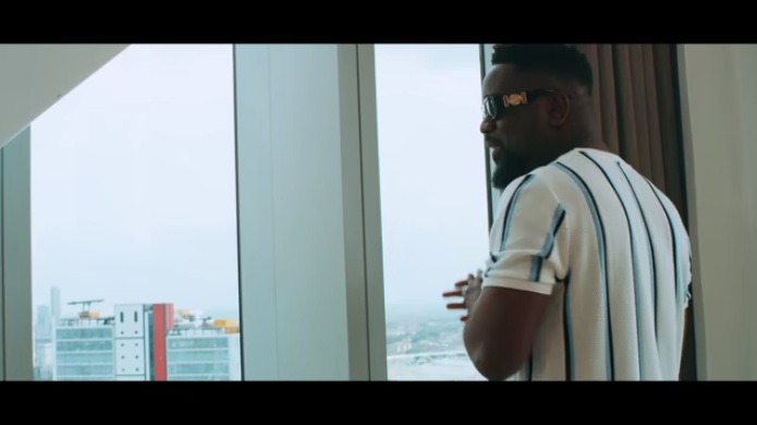 VIDEO: Sarkodie ft. Maleek Berry - Feelings