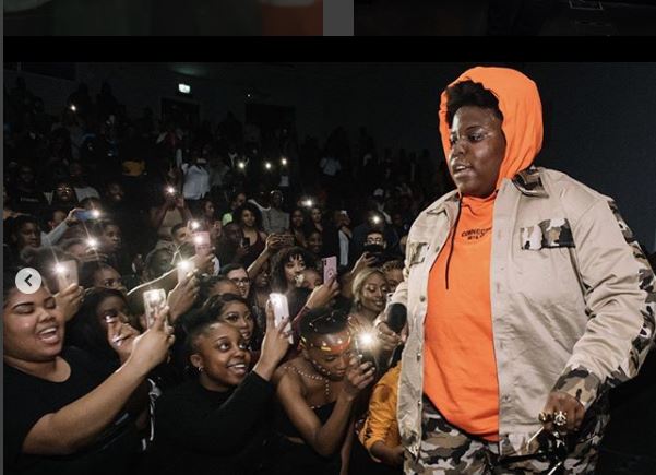 Teni performs for Schoolkids in a stadium