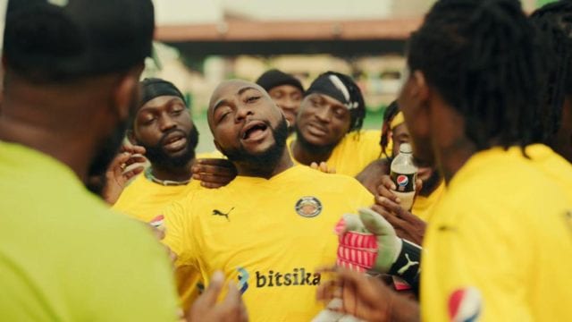 Davido ft Ckay - La la Video