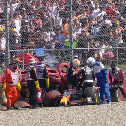 Max Verstappen crash
