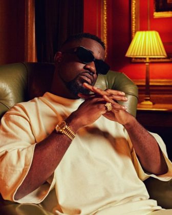 Sarkodie Apologizes to Fans for Postponing Album Release
