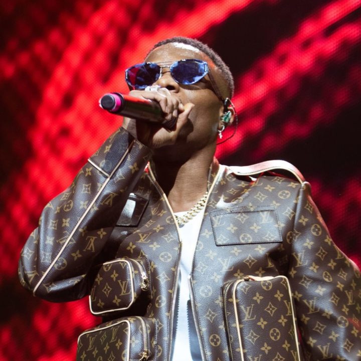 MONEY GOOD OO!! See The Huge Amount The Jacket Wizkid Wore For His 02 Arena  Performance Cost » Naijaloaded