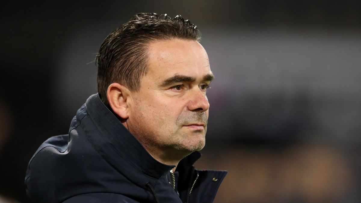 Marc Overmars Leaves Ajax after Sending Inappropriate Messages to Female Colleagues