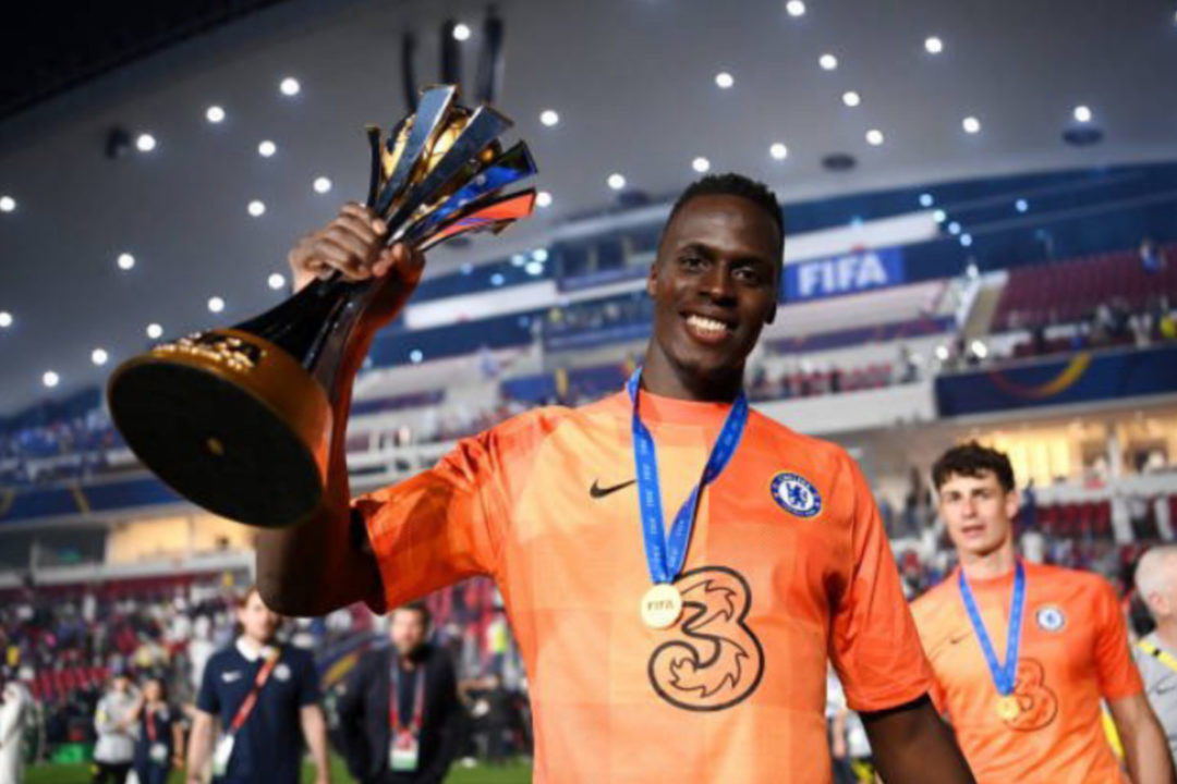 Senegalese goalkeeper Edouard Mendy holds the jersey of his new