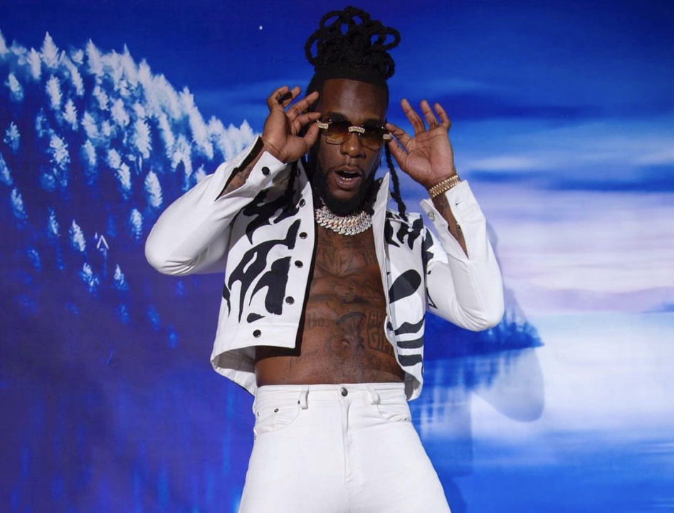 Burna Boy torna-se o primeiro artista africano a ganhar o BET Best  International Award pela quarta vez 