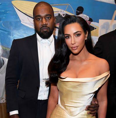 Kanye West Kim Kardashian apologise