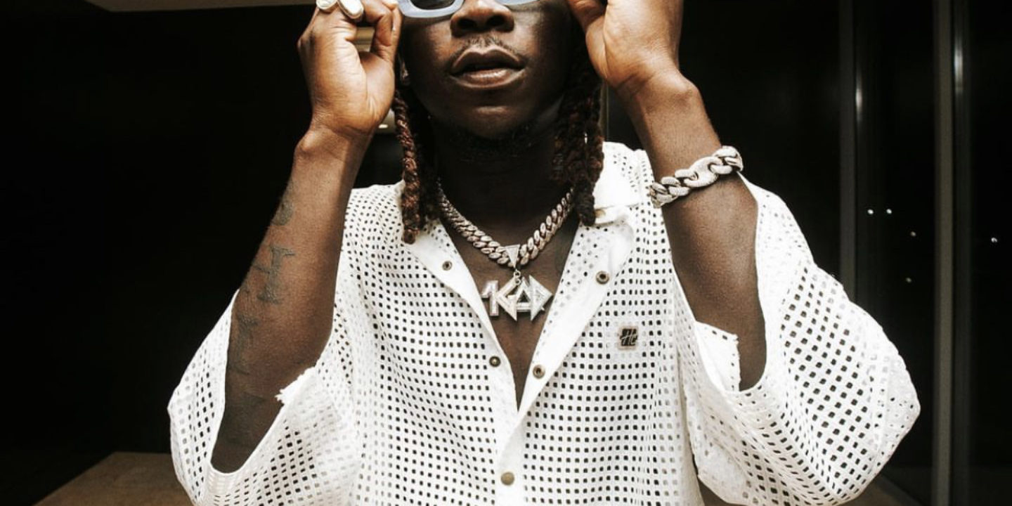 Gidi Gidi (Fire) Lyrics by Stonebwoy