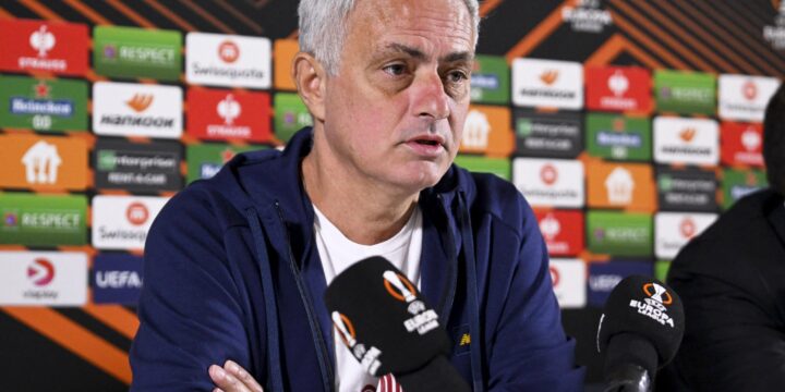Jose Mourinho having a Press conference