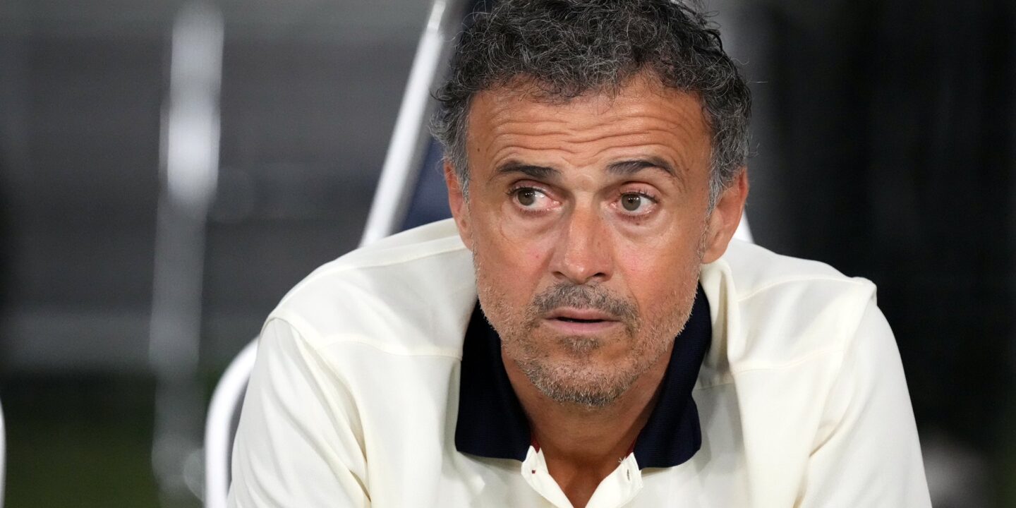 Luis Enrique Reportedly Set To Leave Paris Saint Germain