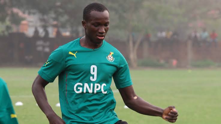 Ghanaian footballer Dwamena dies during match in Albania
