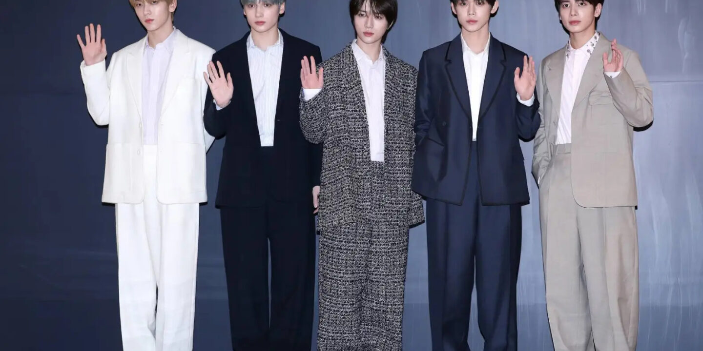 Tinnitus (English Translation) Lyrics by Tomorrow x Together Notjustok