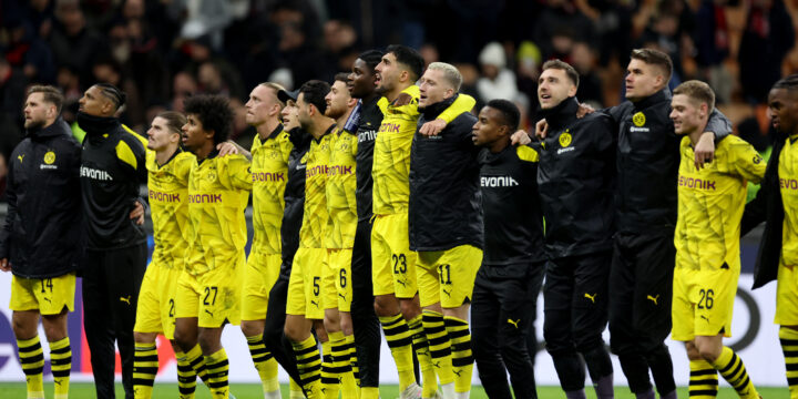 Borussia Dortmund celebrating their Champions League in their home jersey