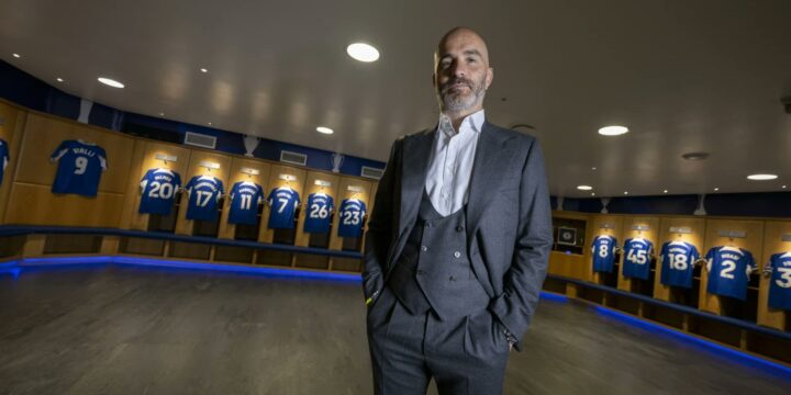 Enzo Maresca in Chelsea's dressing room