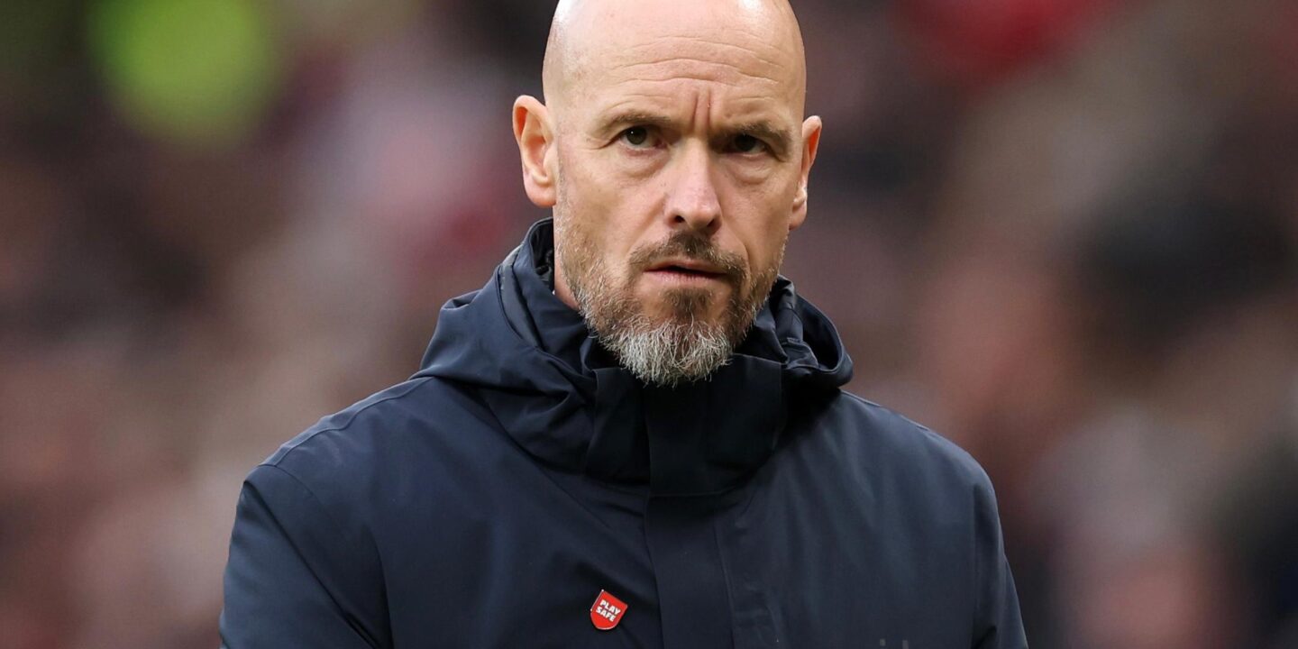 Erik Ten Hag reacts to Manchester United's defeat against Tottenham