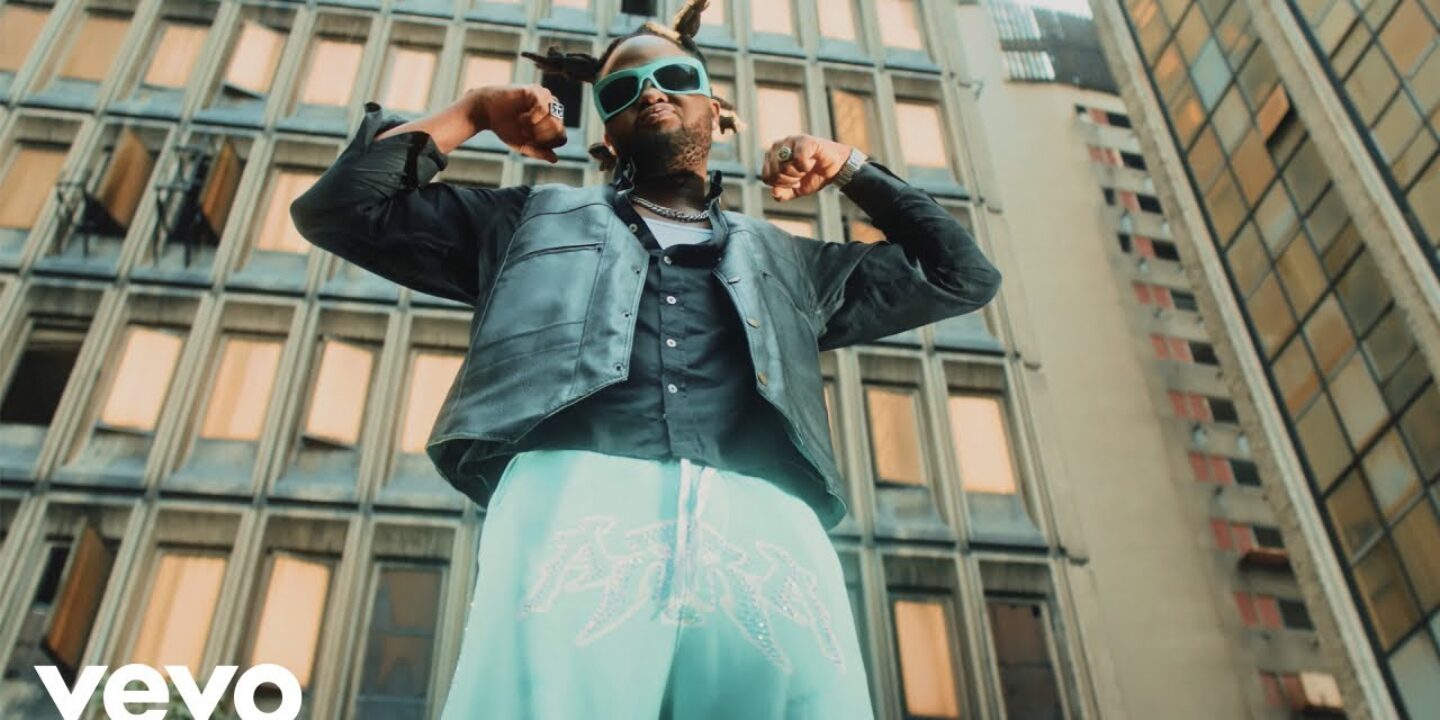 Chickendo Lyrics by Fido