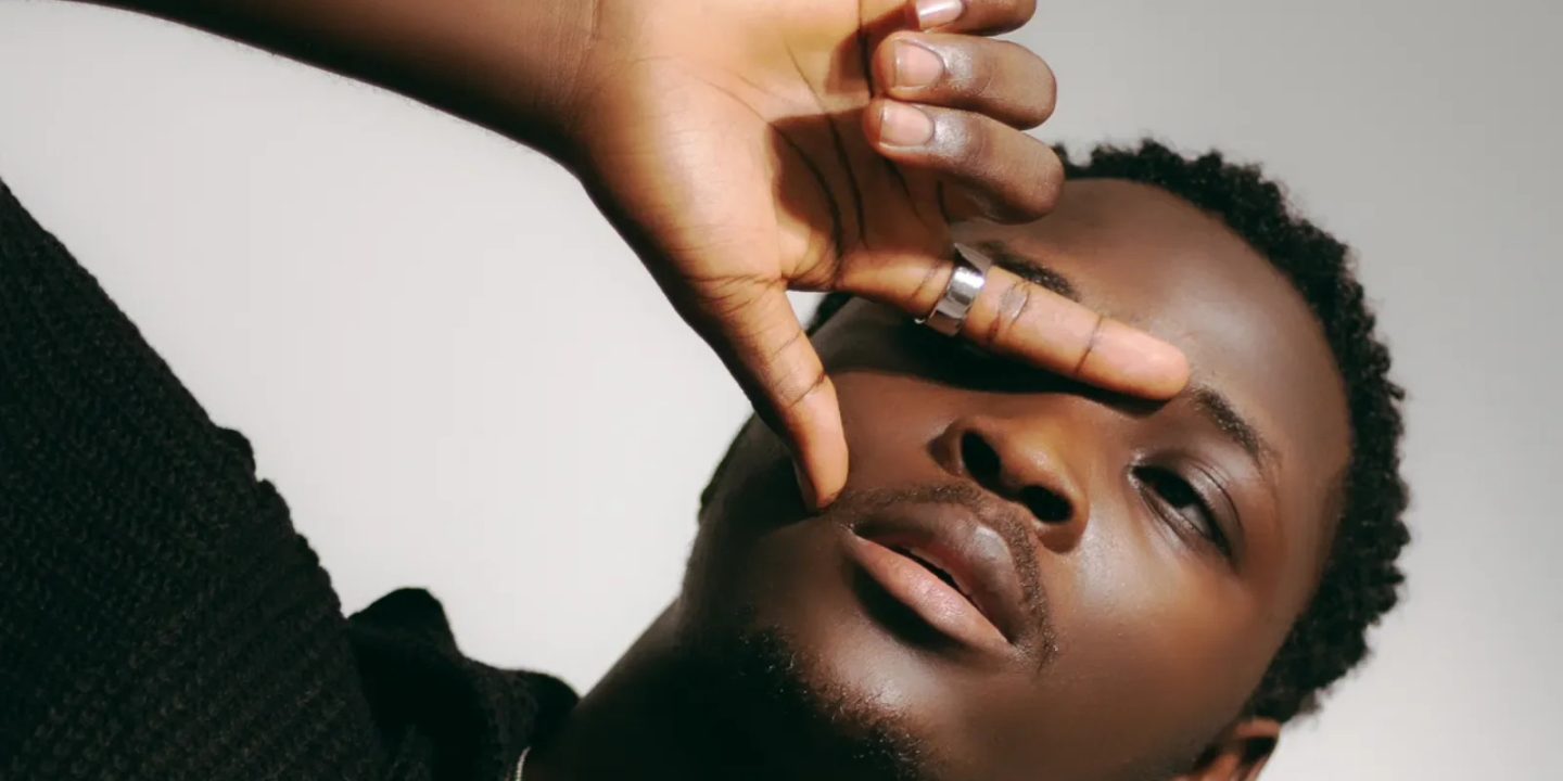 How E Dey Be (HEDB) Lyrics by SHON | Notjustok