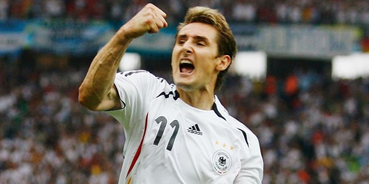 10 players with the most goals scored in FIFA World Cup history