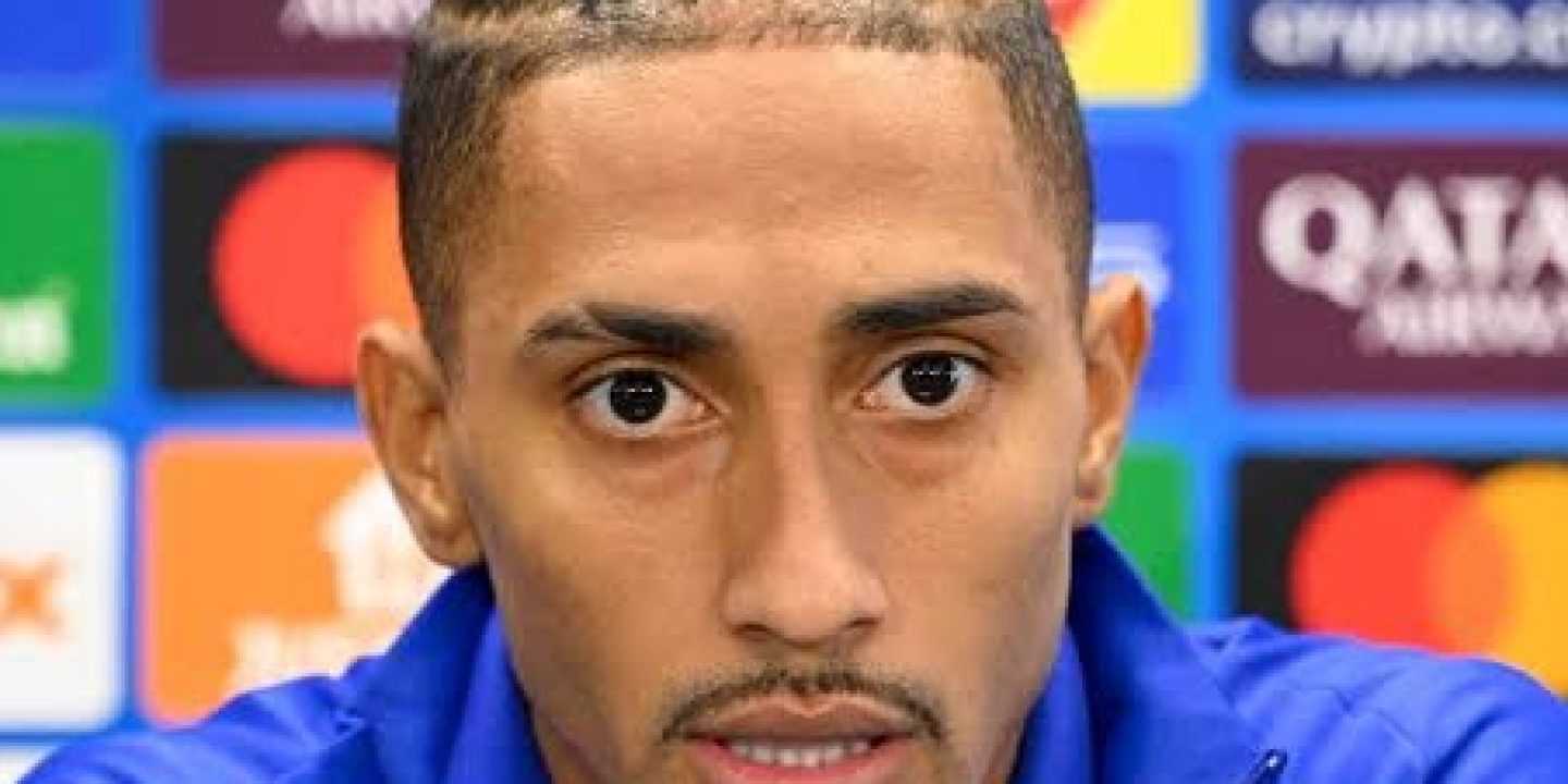 We were robbed by the referee  - Raphinha