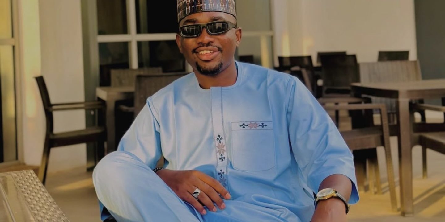 Mama Na Lyrics by Emteey Shmurda