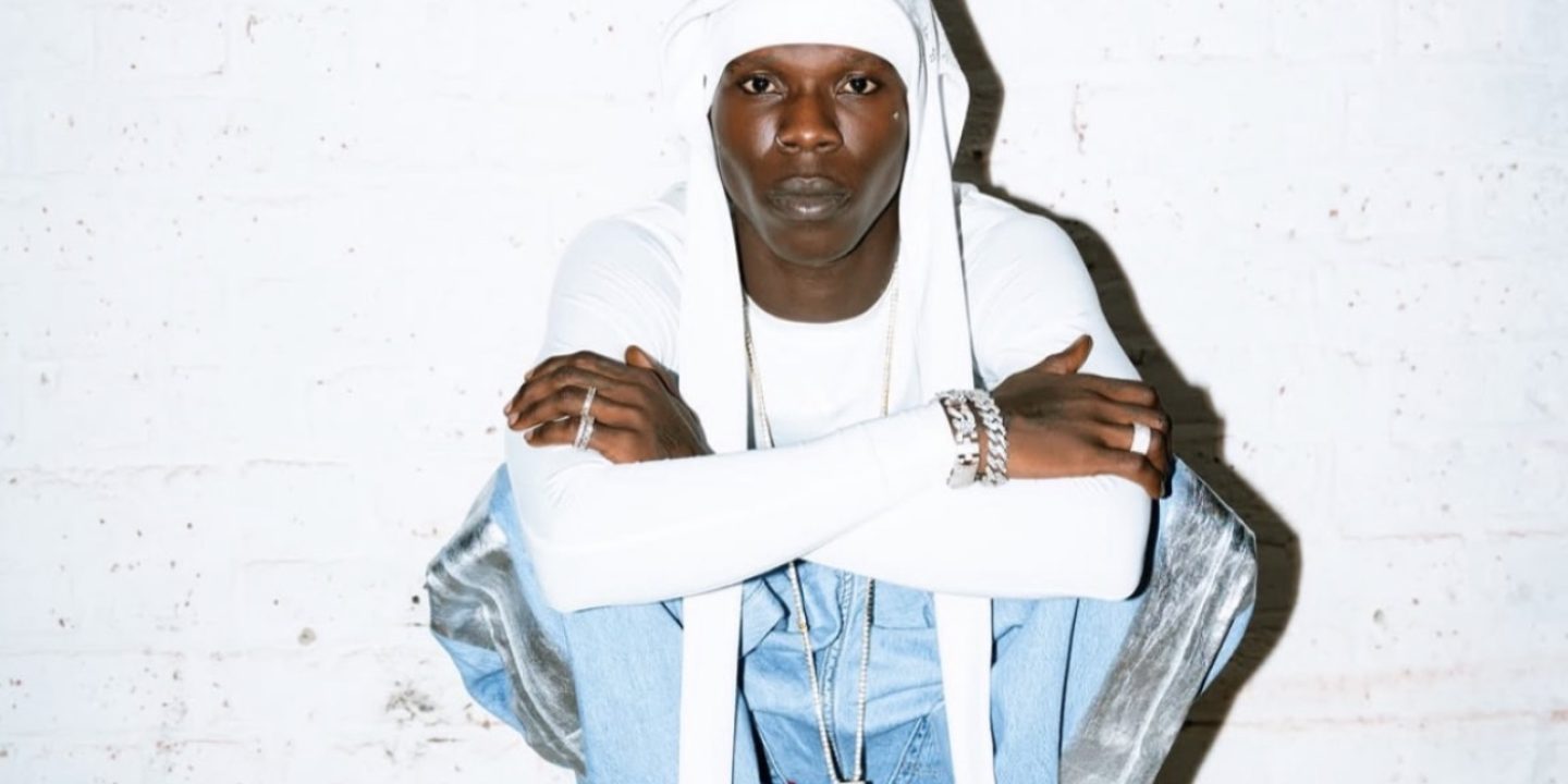 GOD Lyrics by Seyi Vibez