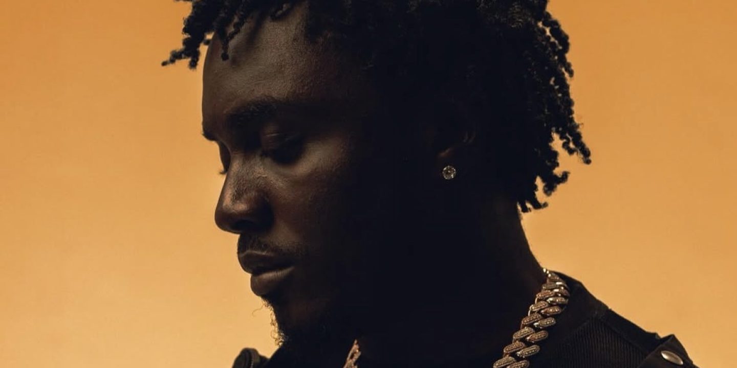 Okwantunii Lyrics by Kweku Smoke